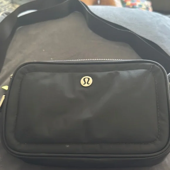 lululemon athletica Black Belt Bag - Picture 2 of 6